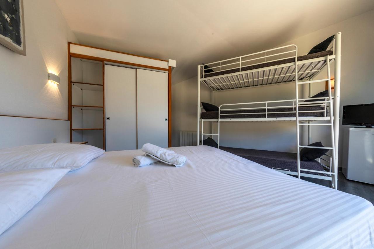 La Jalousie Hotell Saint-Aignan-de-Cramesnil Eksteriør bilde